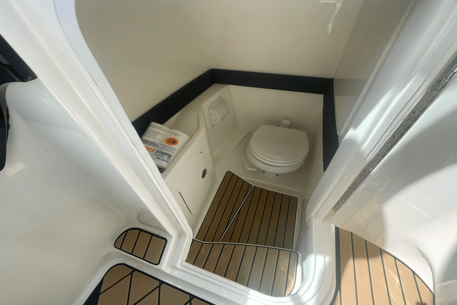 2023 Sea Ray 260 SLX OUTBOARD Image Thumbnail #23