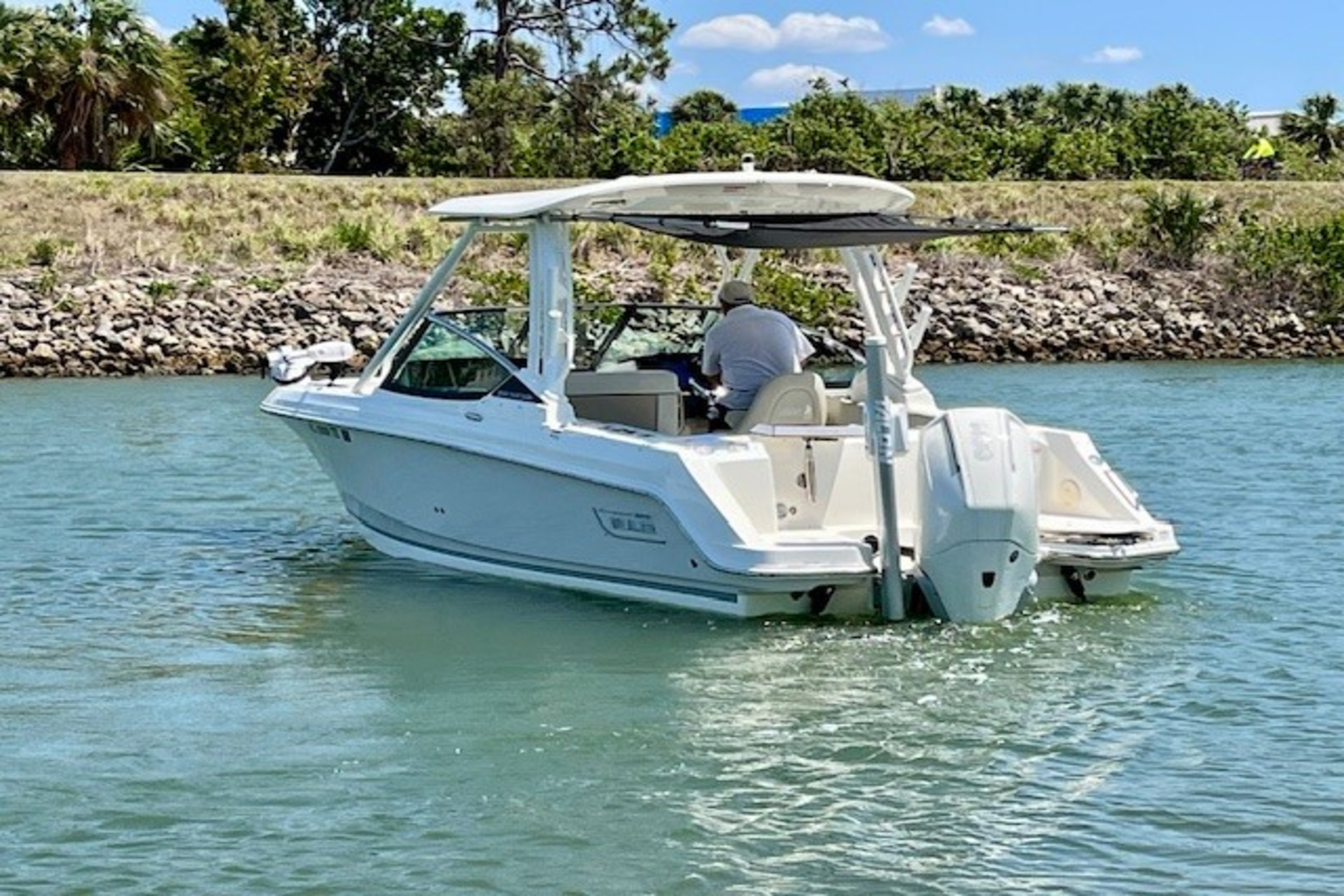 2022 Boston Whaler 240 VANTAGE Image Thumbnail #10