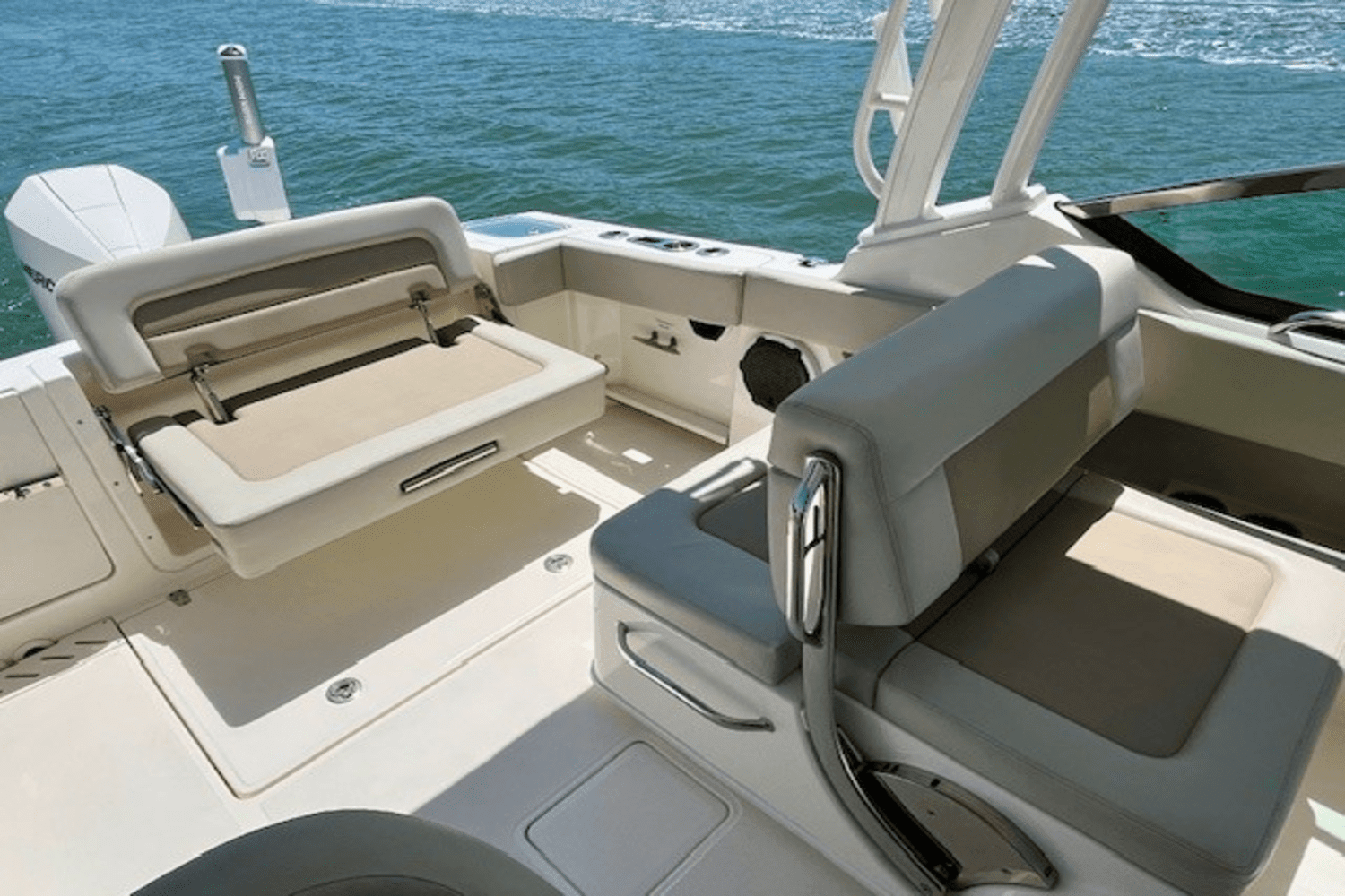 2022 Boston Whaler 240 VANTAGE Image Thumbnail #25