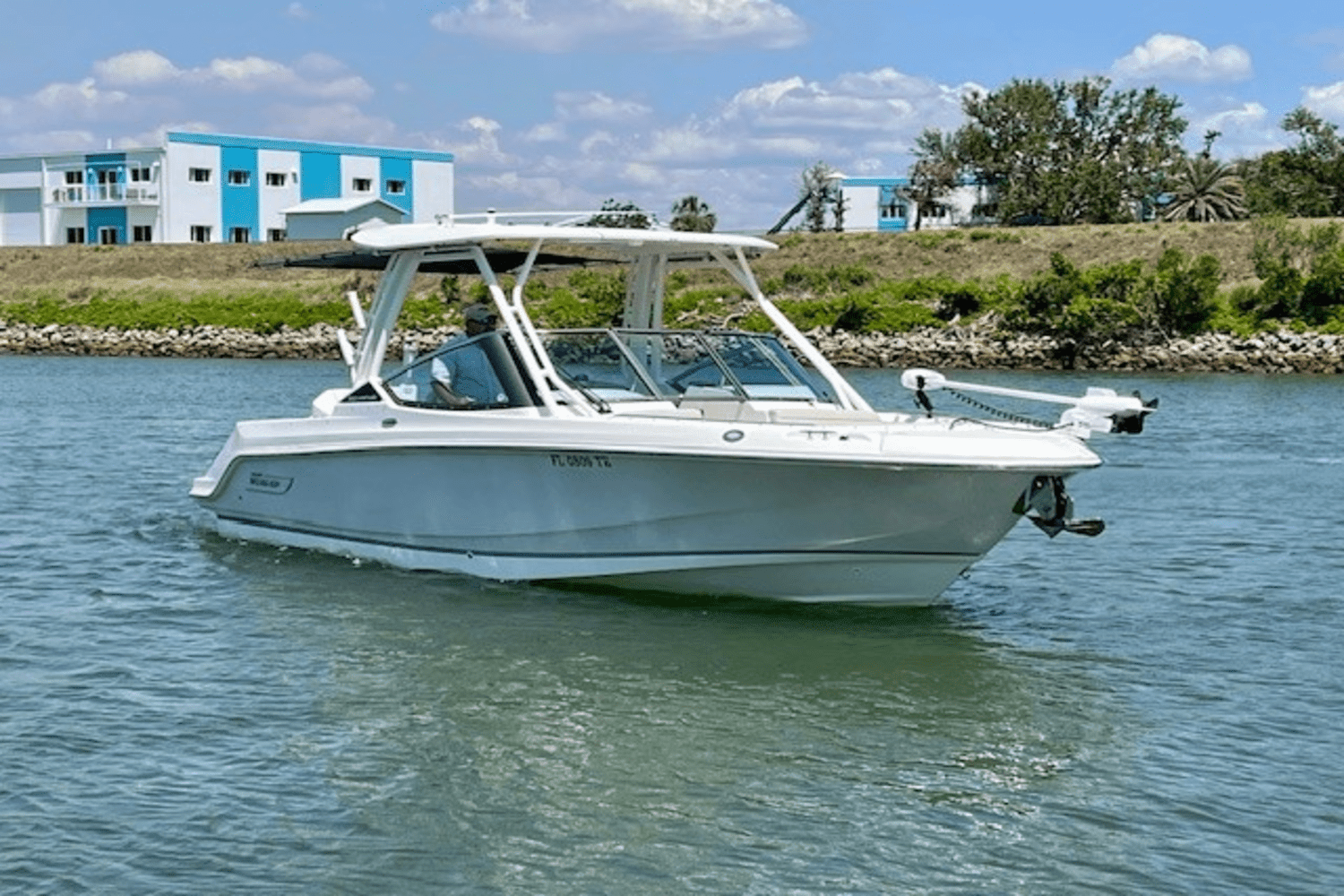 2022 Boston Whaler 240 VANTAGE Image Thumbnail #5