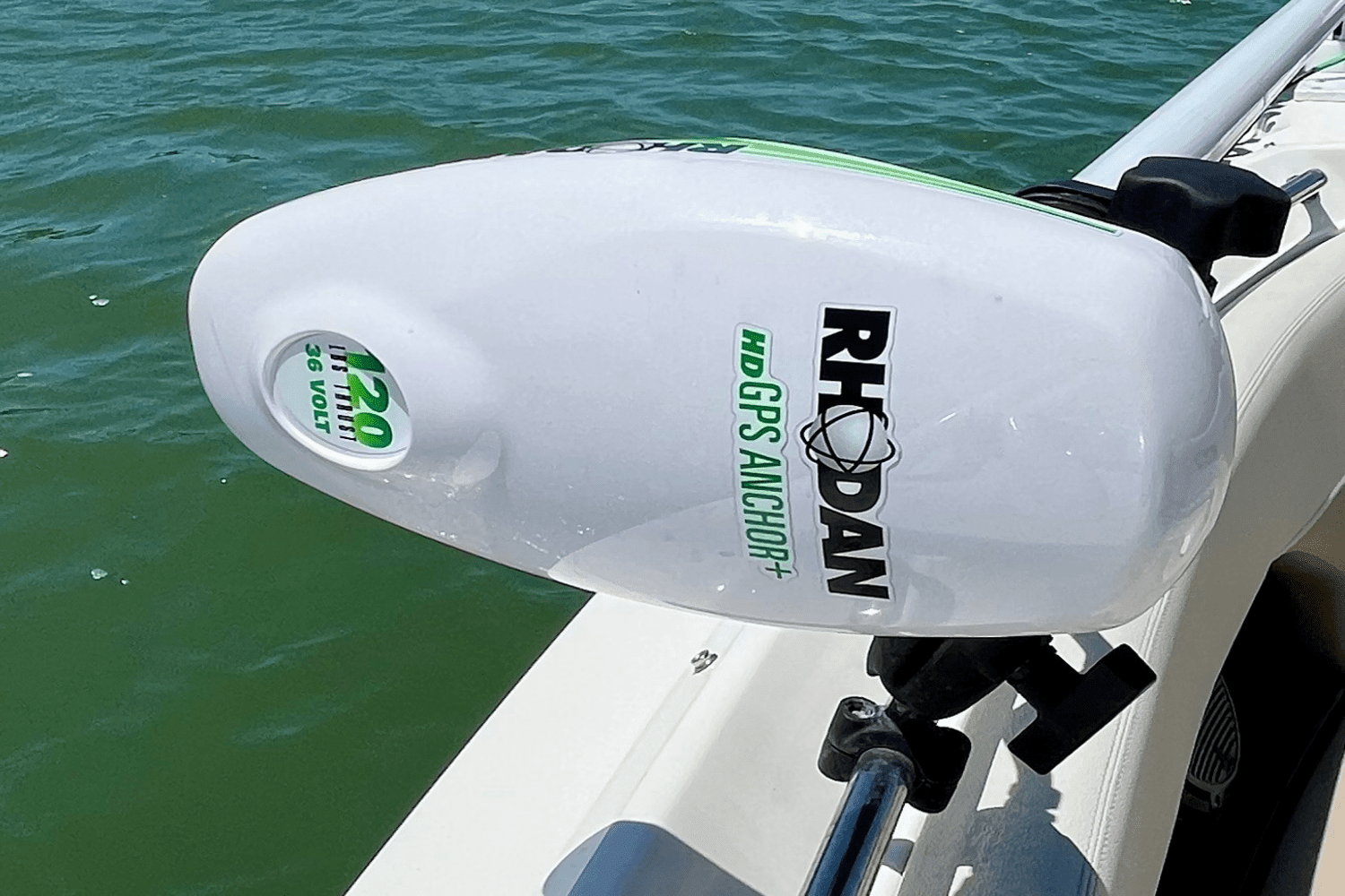 2022 Boston Whaler 240 VANTAGE Image Thumbnail #28