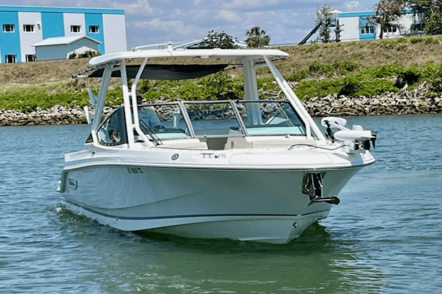 2022 Boston Whaler 240 VANTAGE Image Thumbnail #4