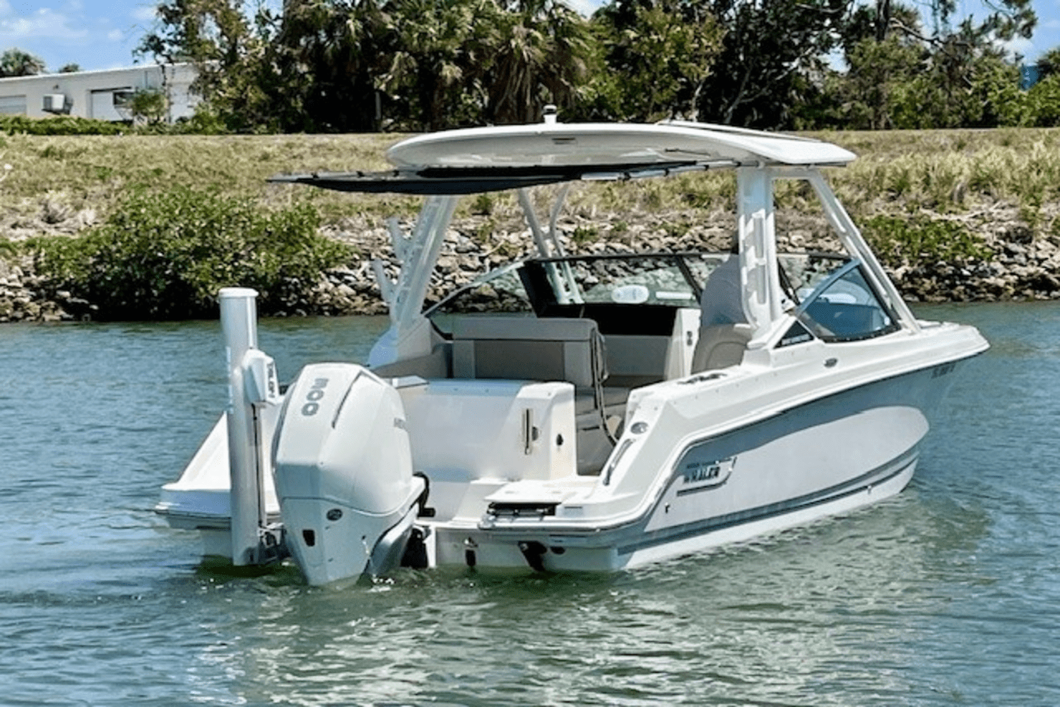 2022 Boston Whaler 240 VANTAGE Image Thumbnail #8