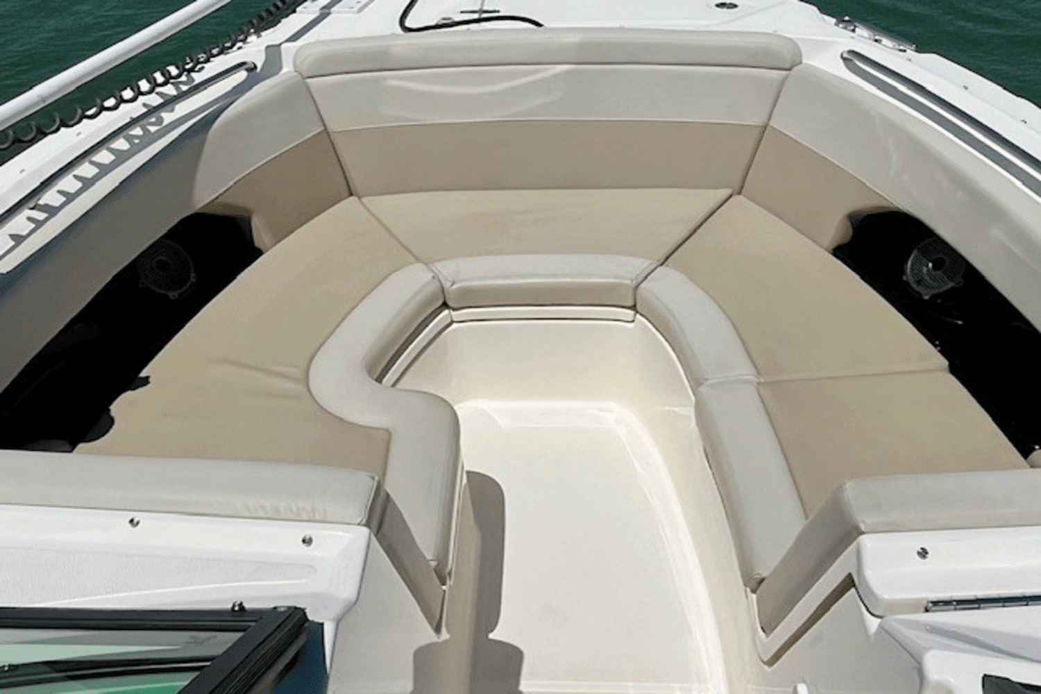 2022 Boston Whaler 240 VANTAGE Image Thumbnail #12