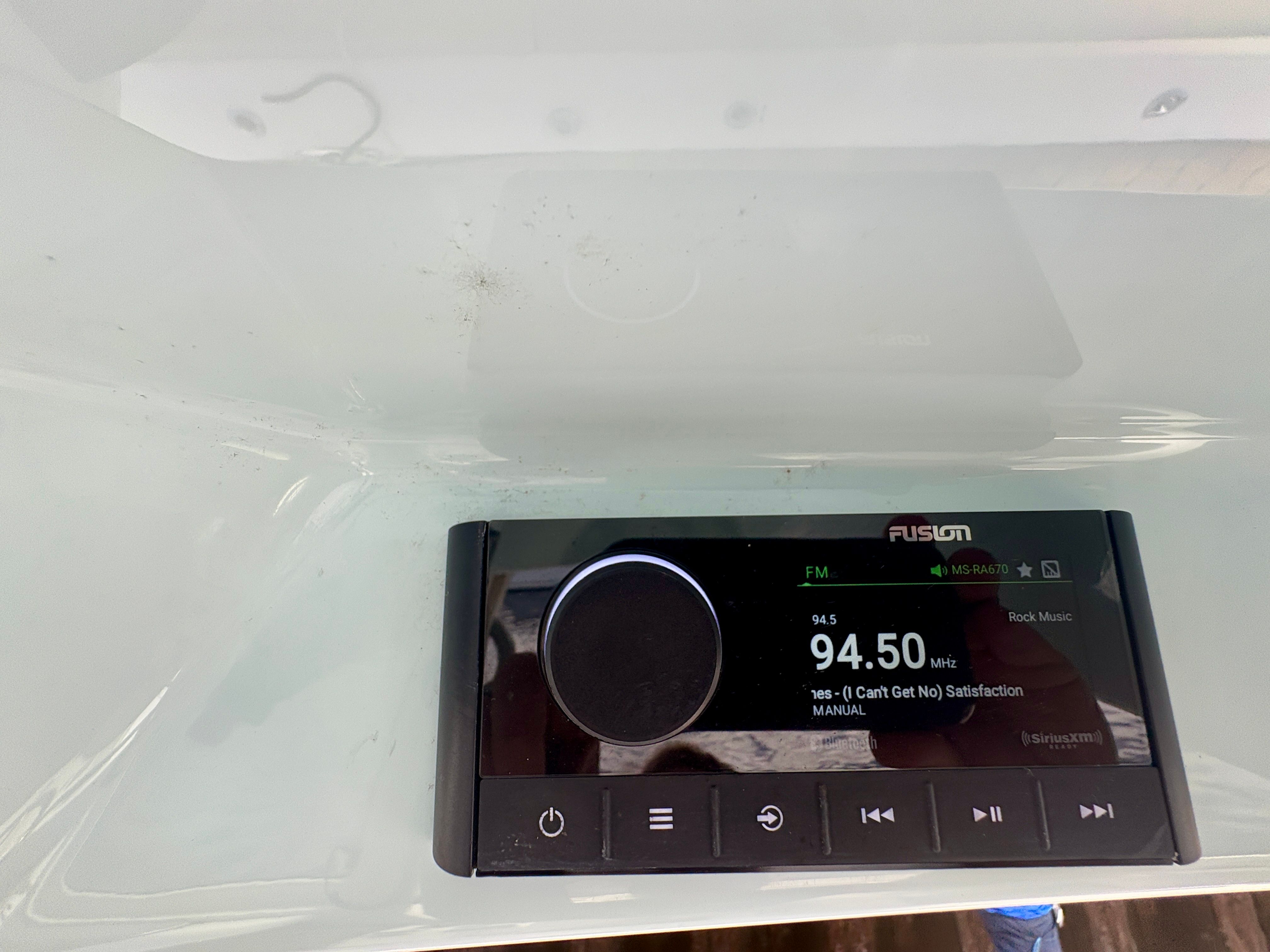 2023 Solace 32 CS Image Thumbnail #22