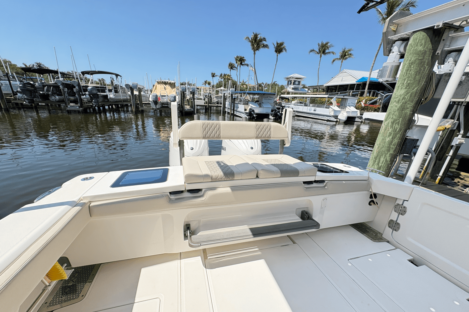 2023 Solace 32 CS Image Thumbnail #8