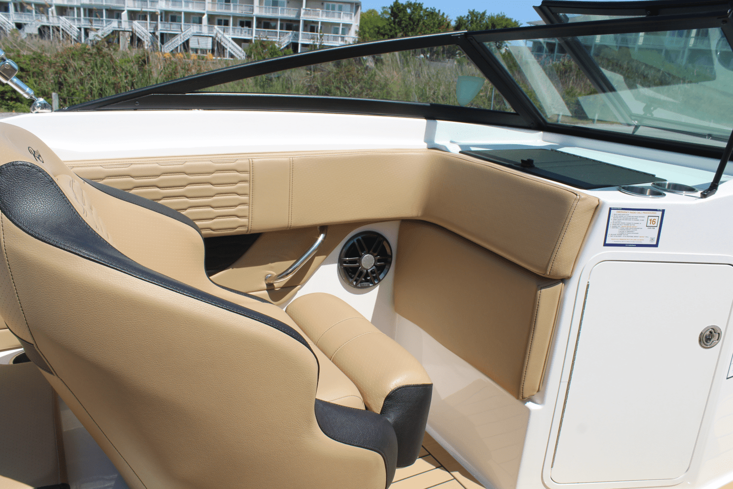 2022 Sea Ray 210 SPX-OB Image Thumbnail #27