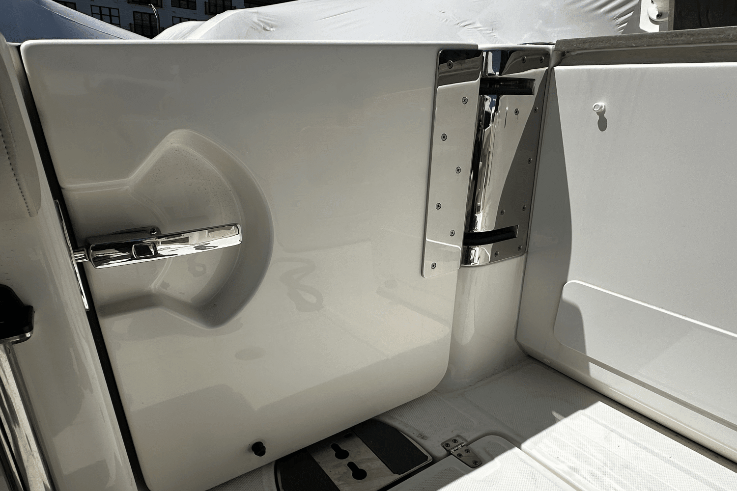 2021 Boston Whaler 380 REALM Image Thumbnail #9
