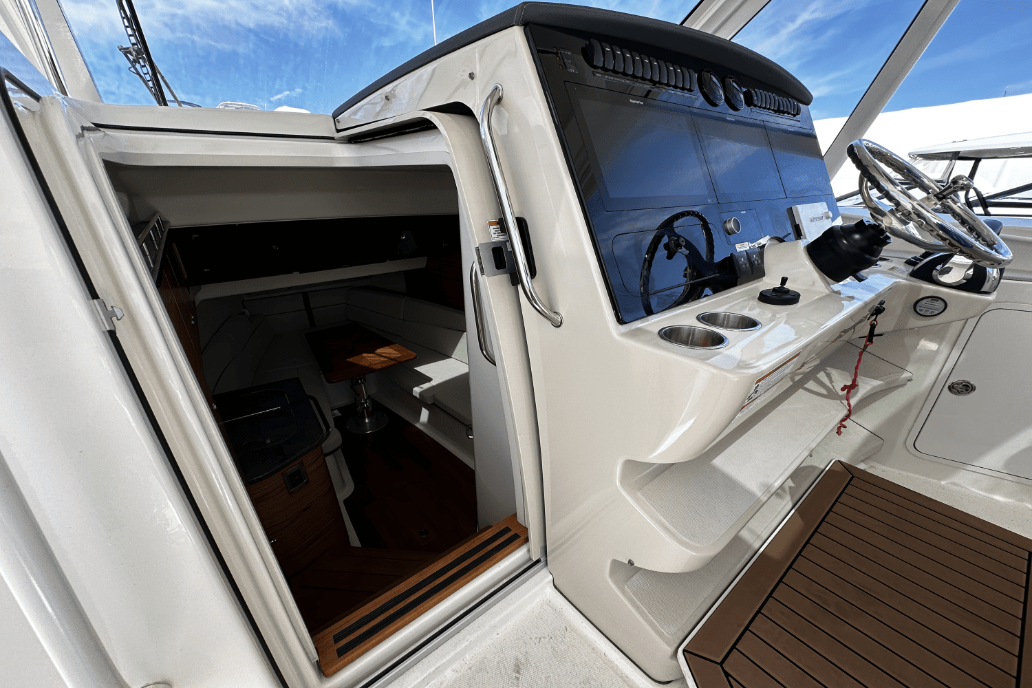 2021 Boston Whaler 380 REALM Image Thumbnail #30