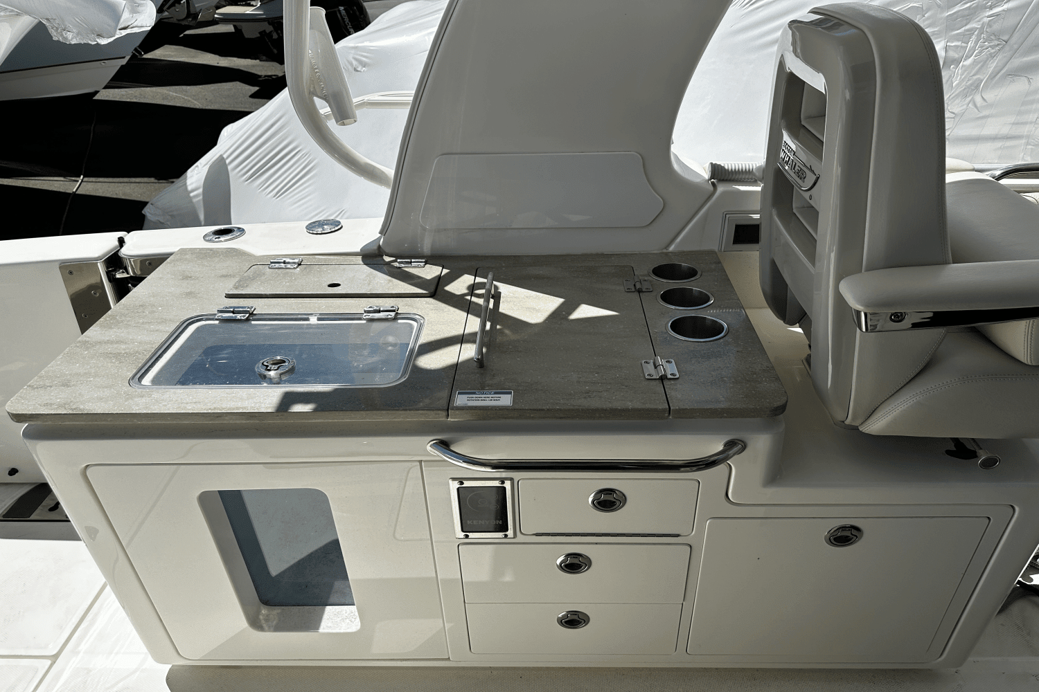 2021 Boston Whaler 380 REALM Image Thumbnail #17