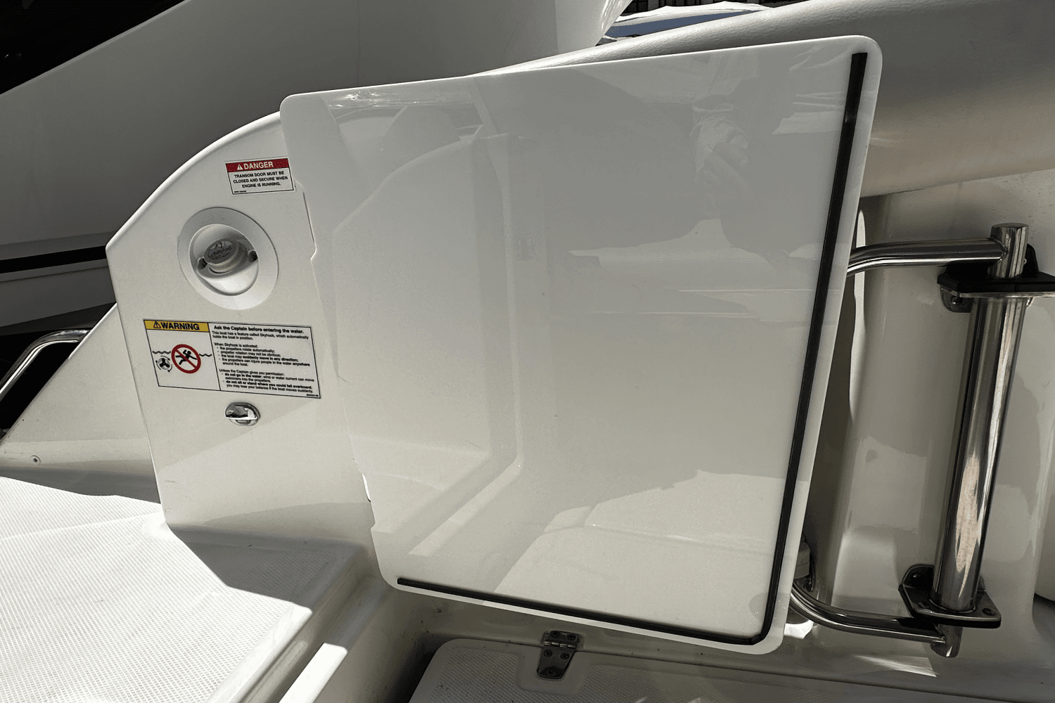 2021 Boston Whaler 380 REALM Image Thumbnail #8
