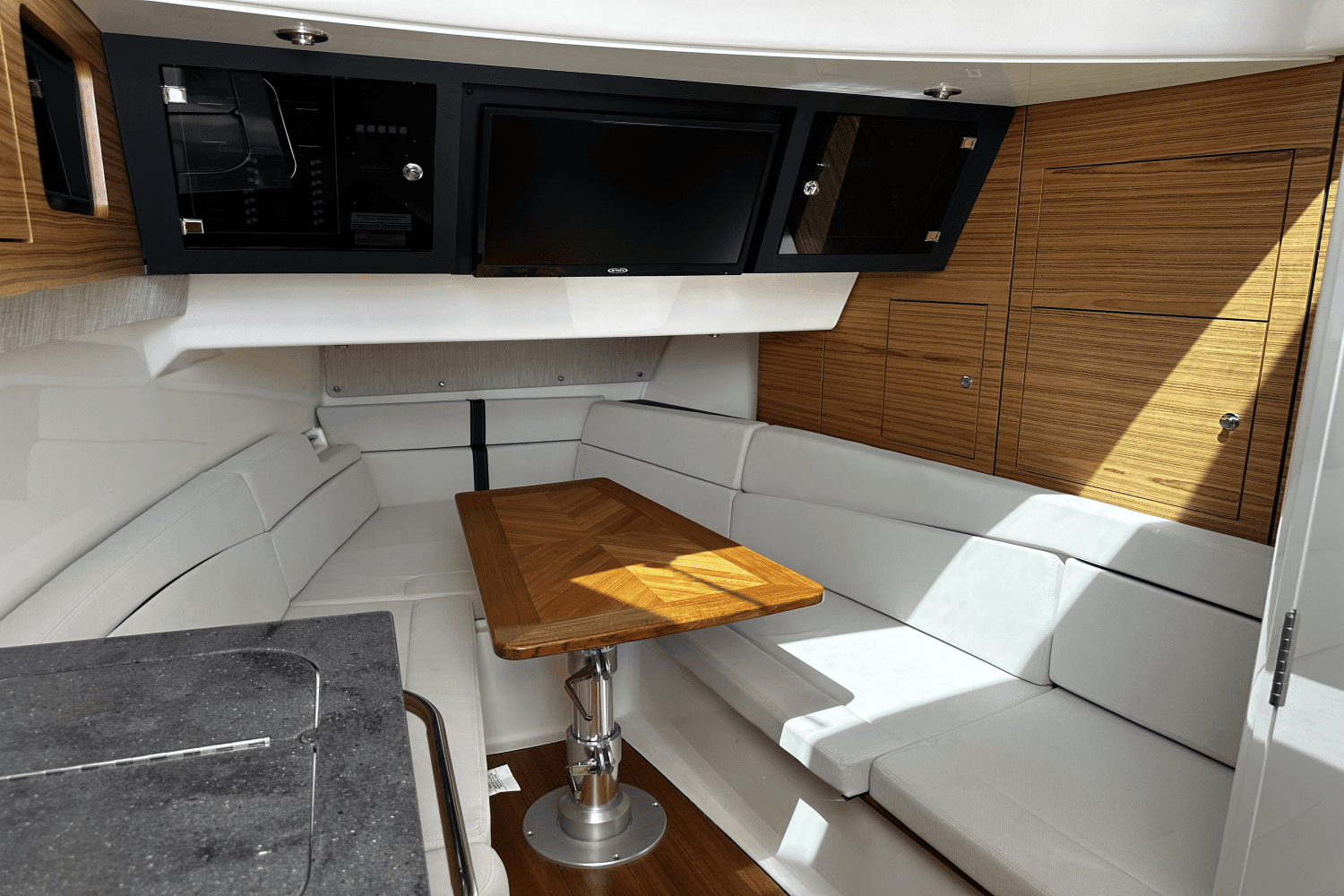 2021 Boston Whaler 380 REALM Image Thumbnail #33