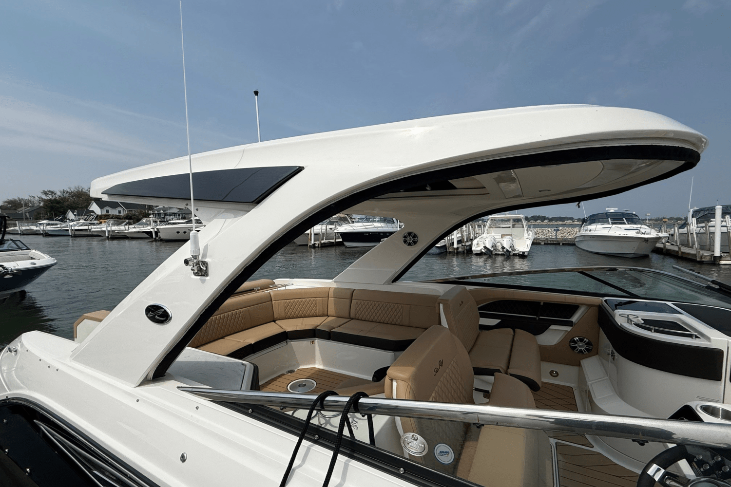2025 Sea Ray SLX 310 Image Thumbnail #8