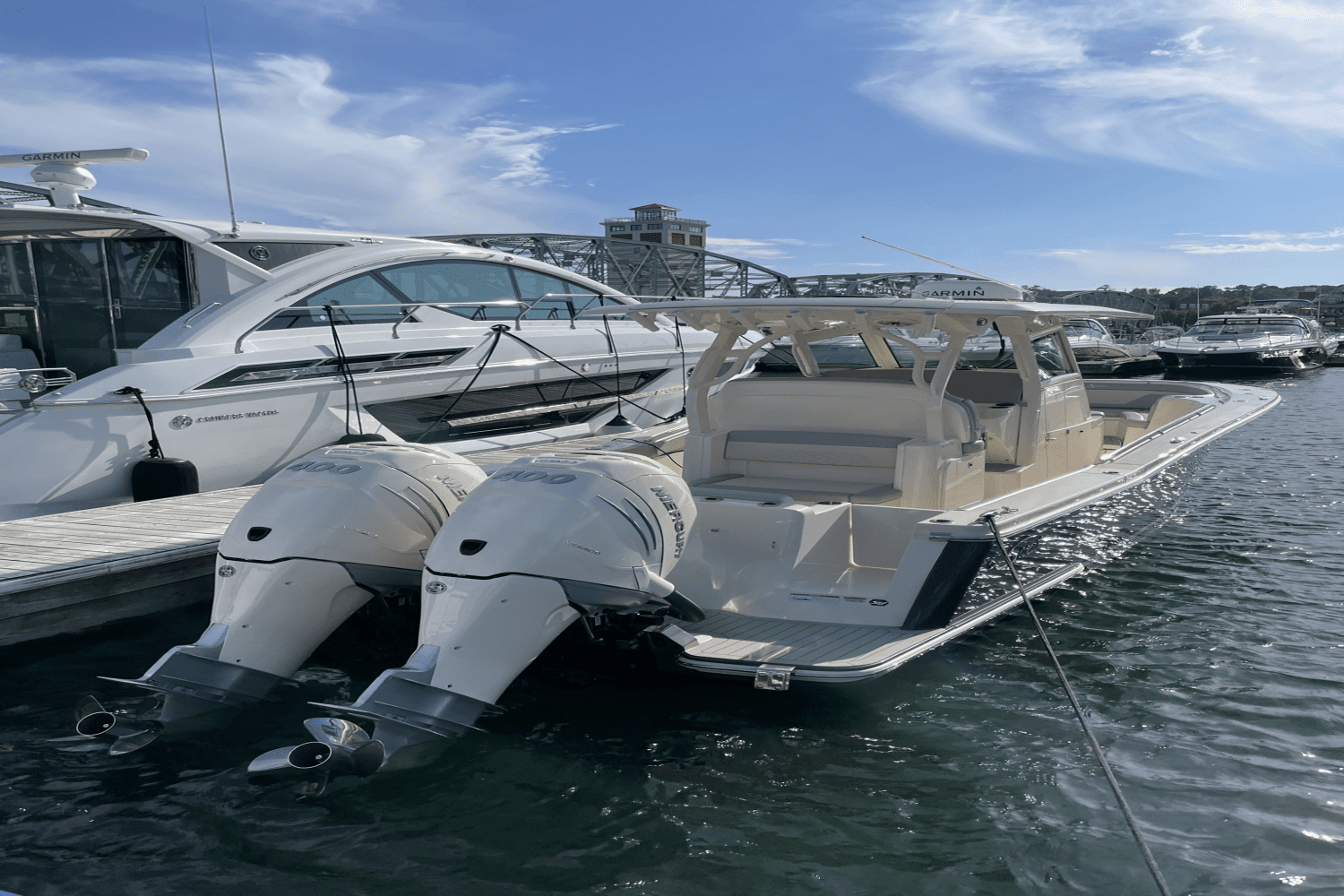 2023 Scout 330 LXF Image Thumbnail #4
