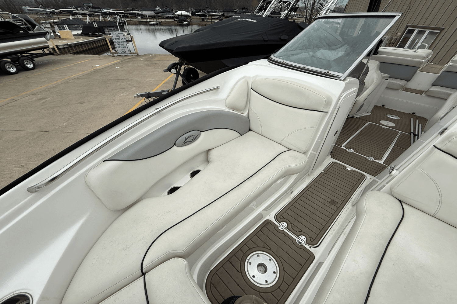 2015 Rinker CAPTIVA 276BR Image Thumbnail #13