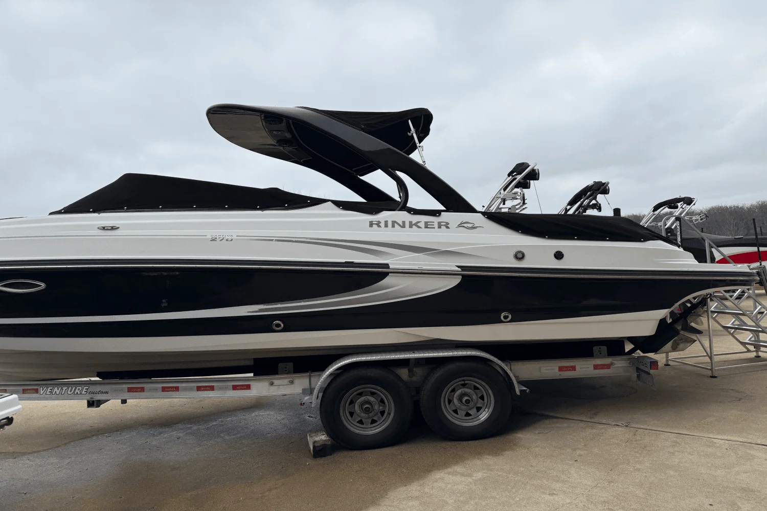 2015 Rinker CAPTIVA 276BR Image Thumbnail #17