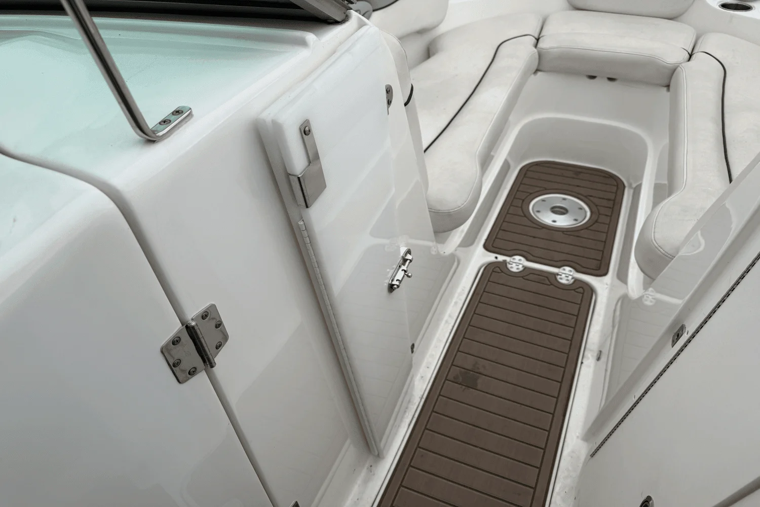 2015 Rinker CAPTIVA 276BR Image Thumbnail #33