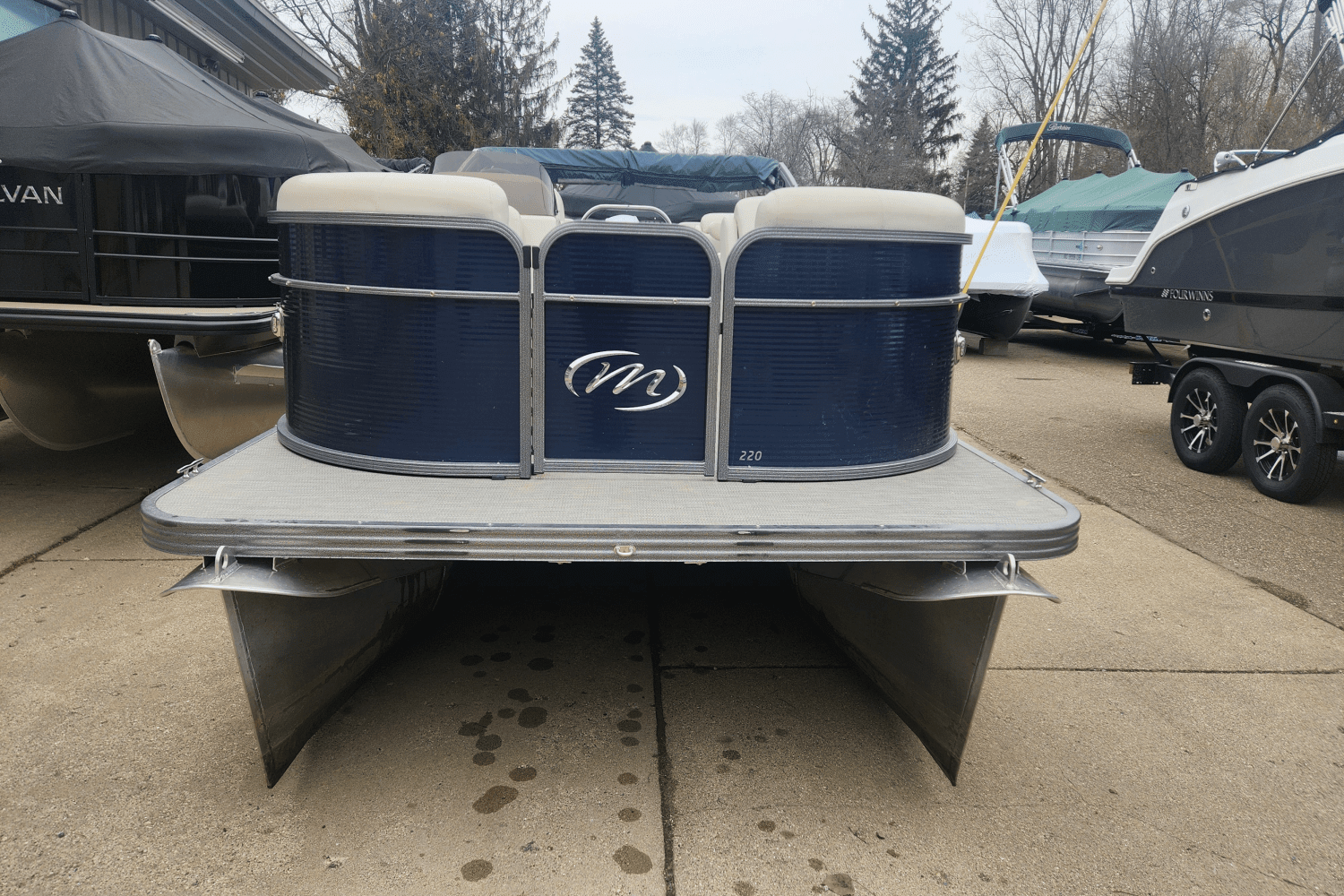 2019 Manitou AE22 Image Thumbnail #1
