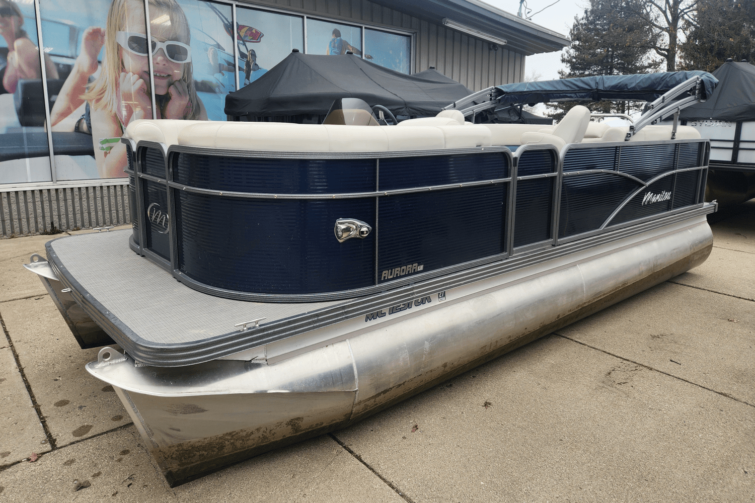 2019 Manitou AE22 Image Thumbnail #2