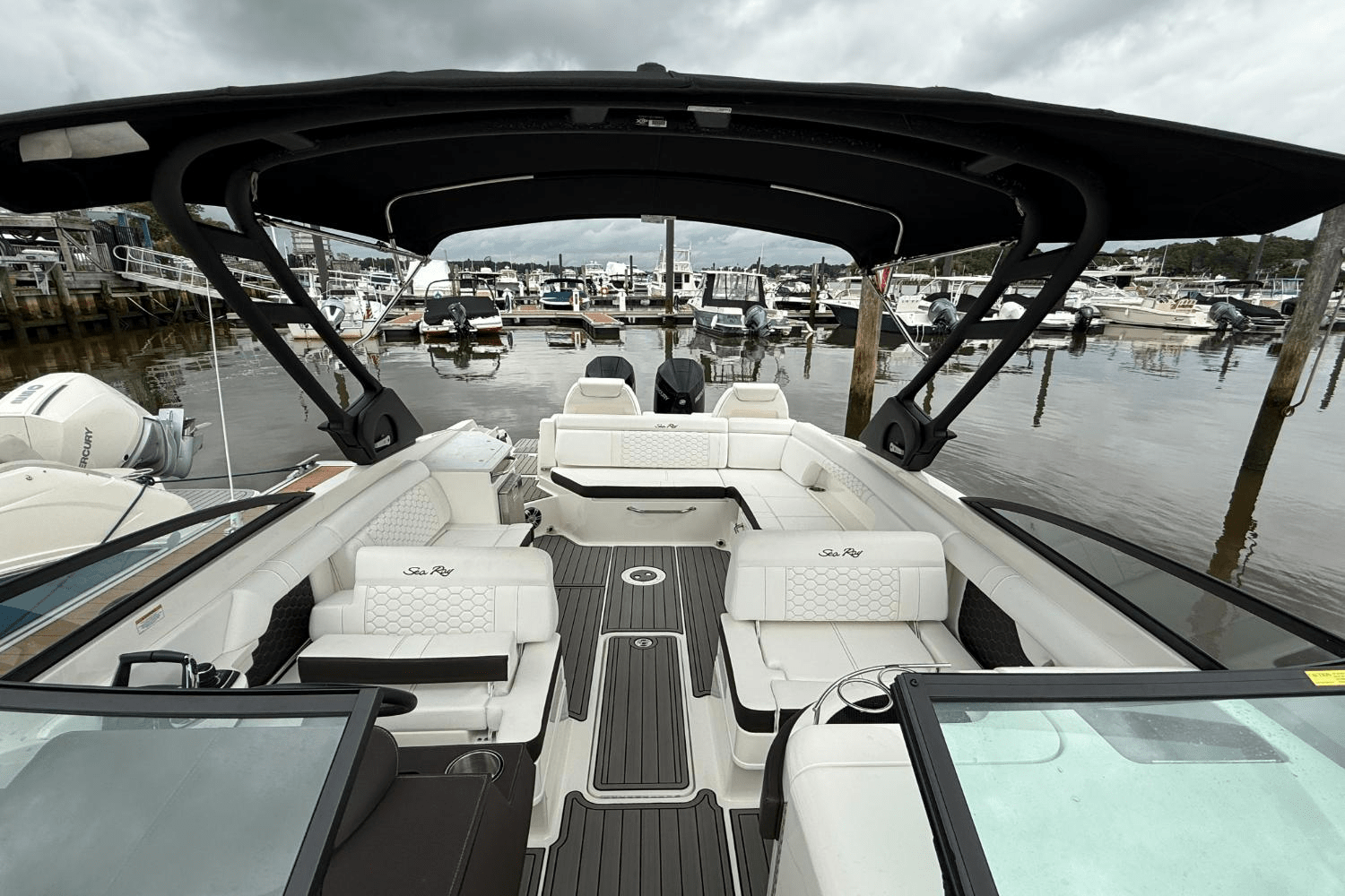 2024 Sea Ray 290 SDX OB Image Thumbnail #20