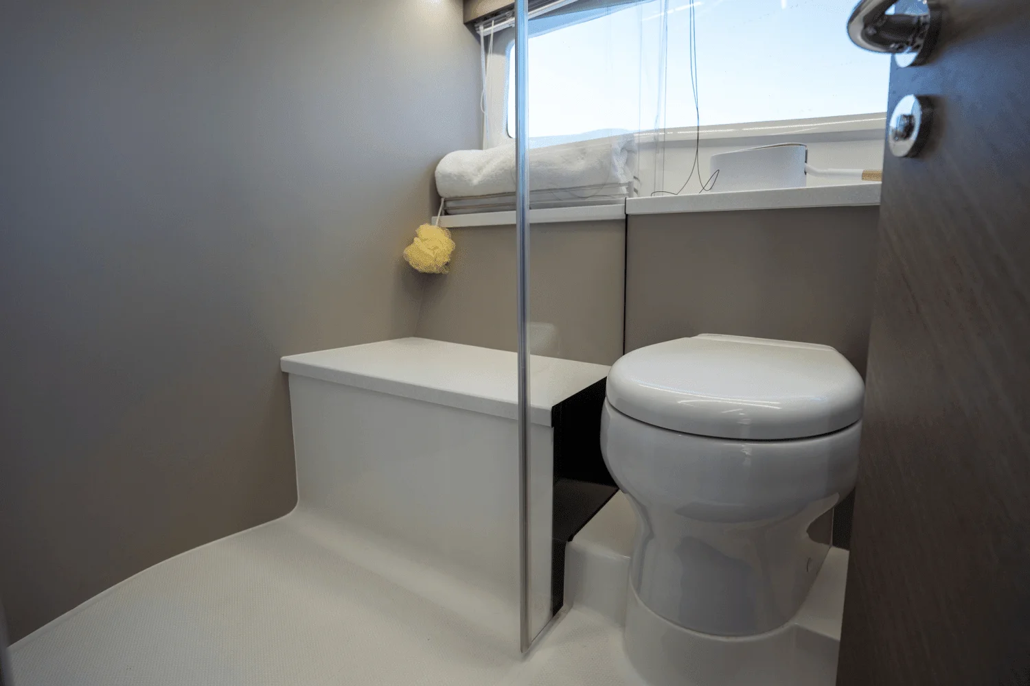 2021 Galeon 410 HTC Image Thumbnail #33