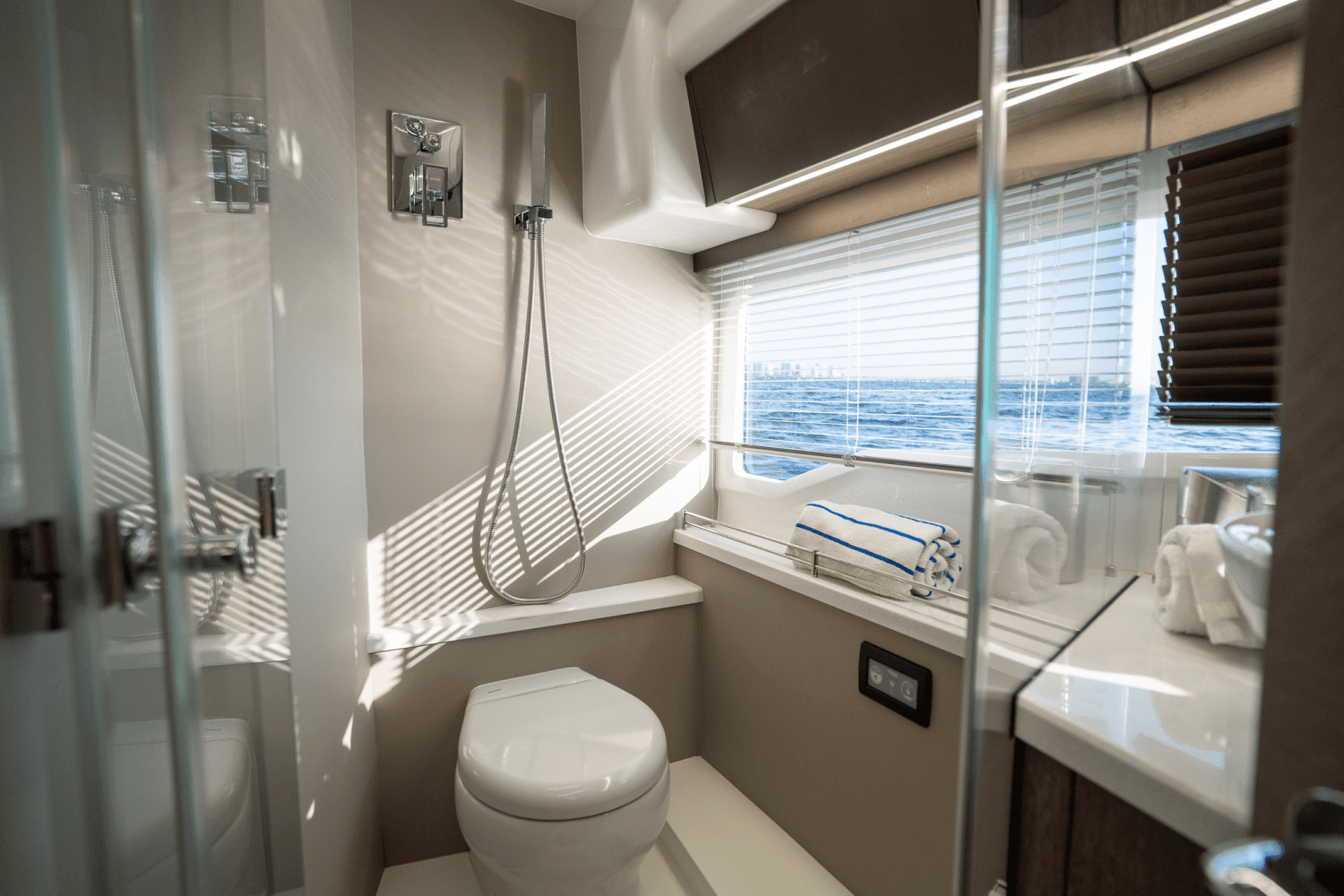 2021 Galeon 410 HTC Image Thumbnail #37