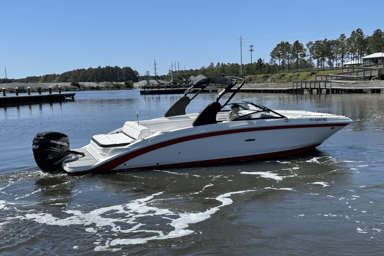 2018 Sea Ray 270 SD-OB Image Thumbnail #1