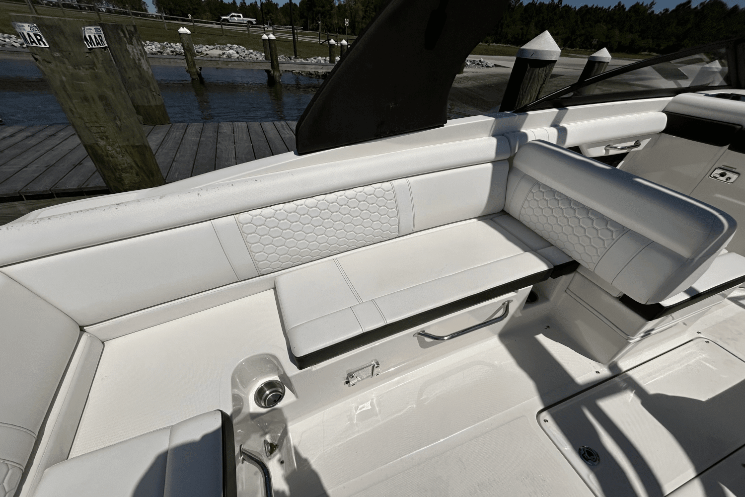 2018 Sea Ray 270 SD-OB Image Thumbnail #16