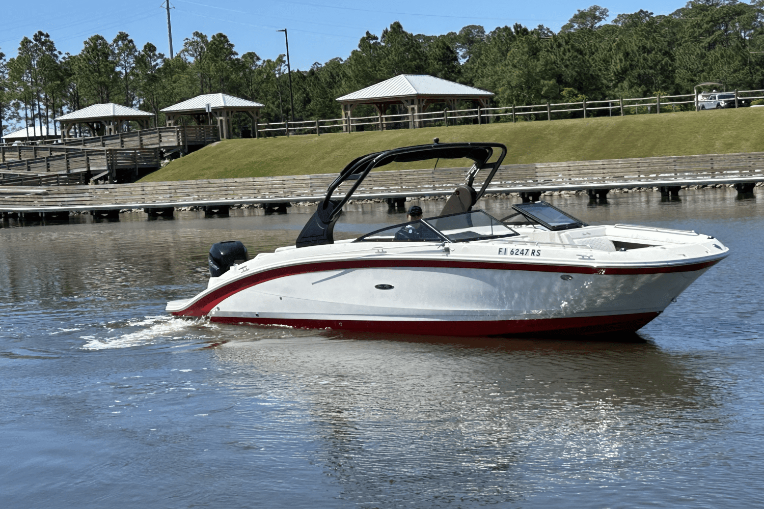 2018 Sea Ray 270 SD-OB Image Thumbnail #2