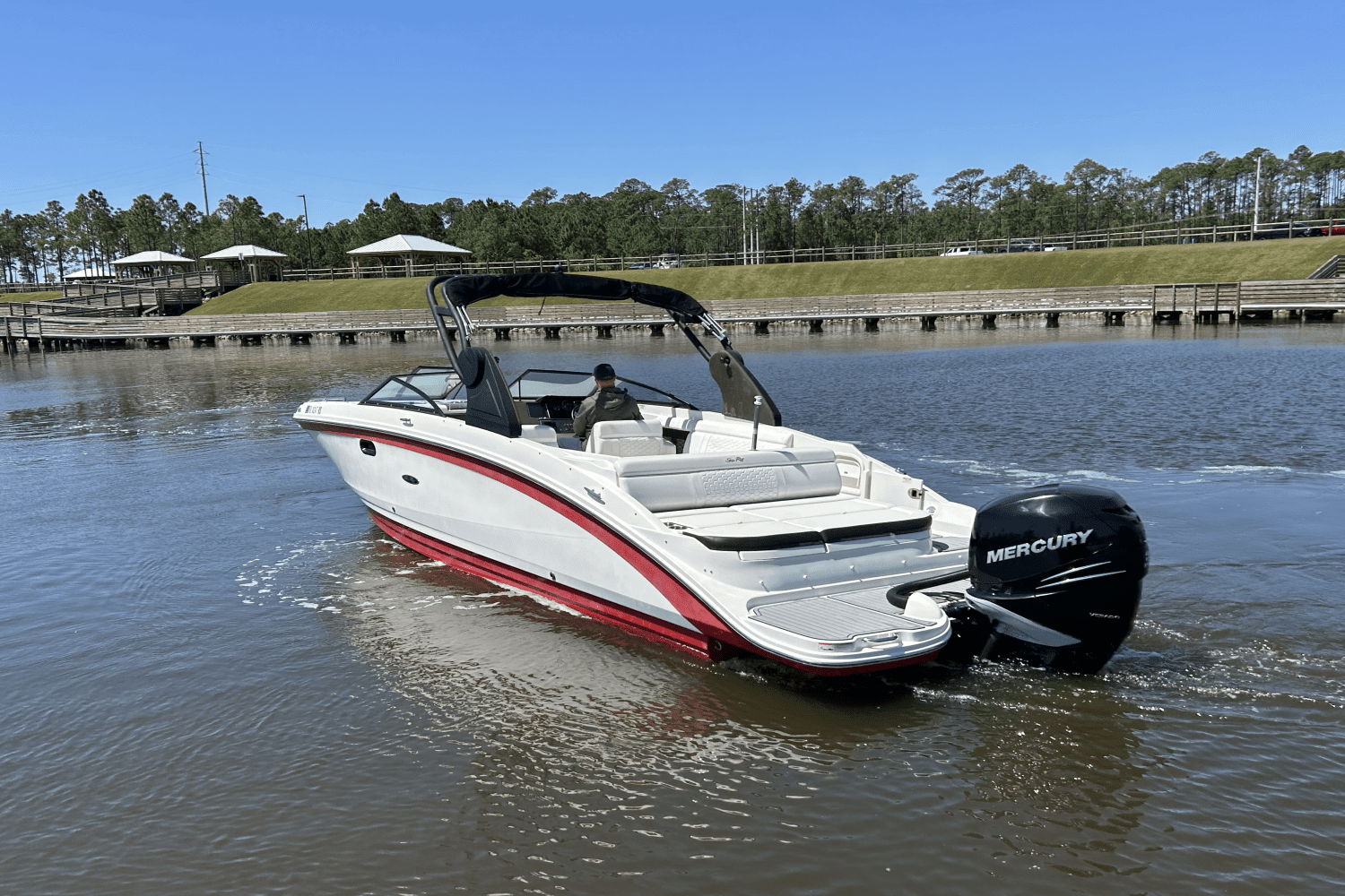 2018 Sea Ray 270 SD-OB Image Thumbnail #4