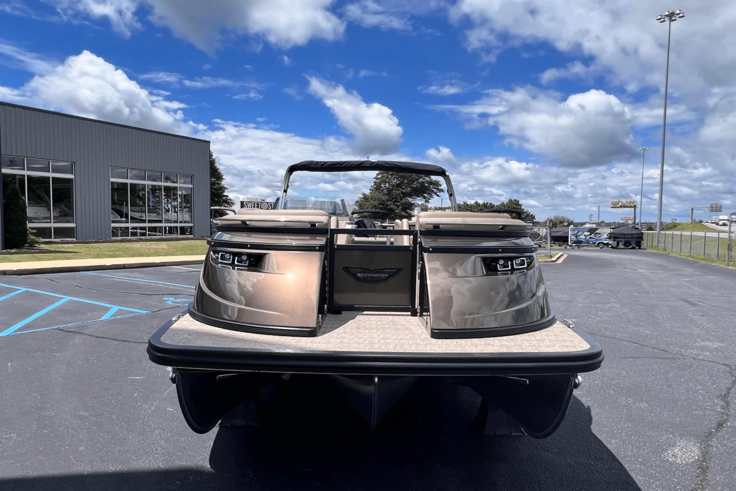 2025 Bennington 25 QSB Image Thumbnail #1