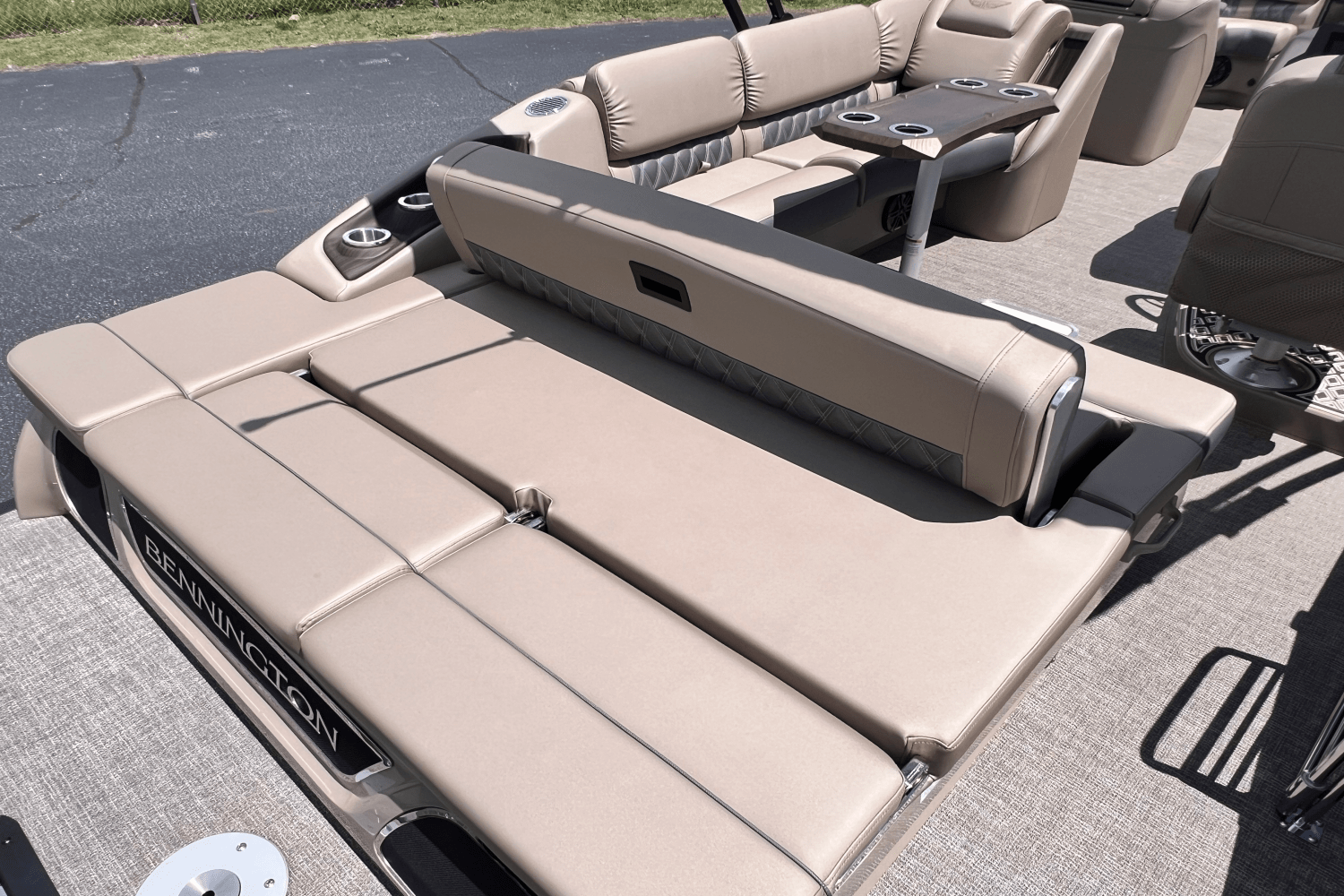 2025 Bennington 25 QSB Image Thumbnail #22