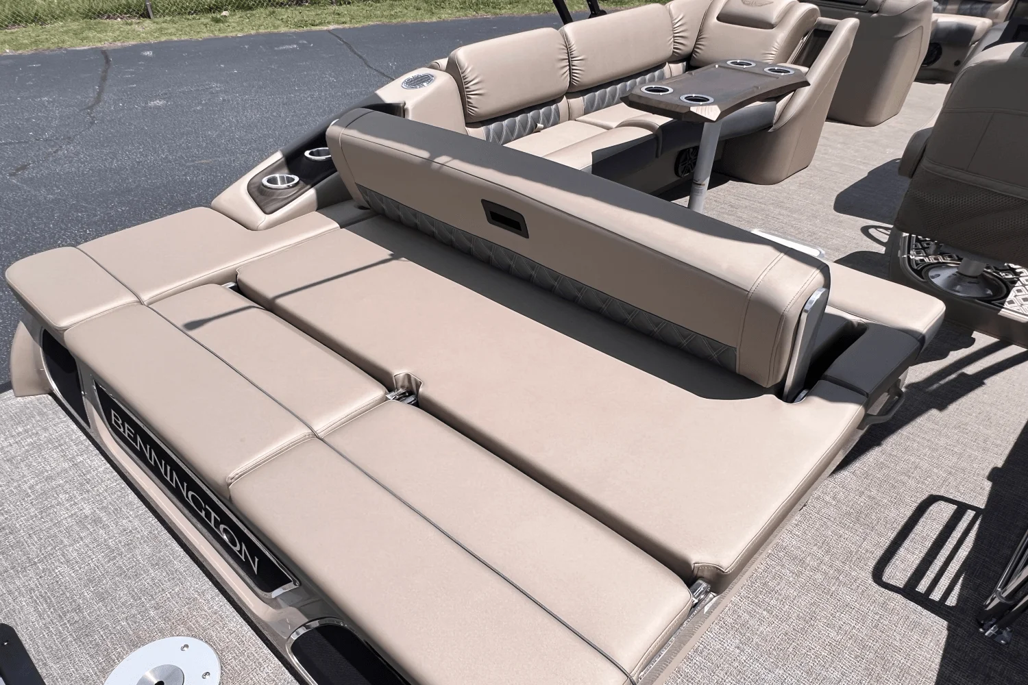 2025 Bennington 25 QSB Image Thumbnail #22