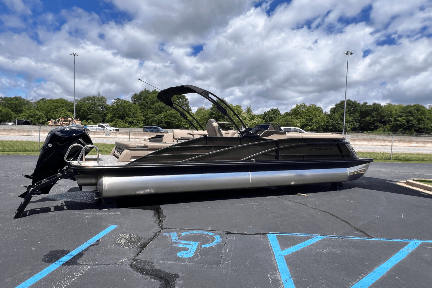 2025 Bennington 25 QSB Image Thumbnail #6