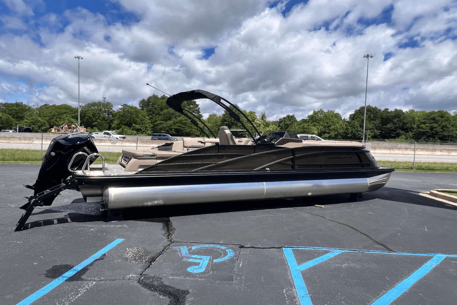 2025 Bennington 25 QSB Image Thumbnail #6