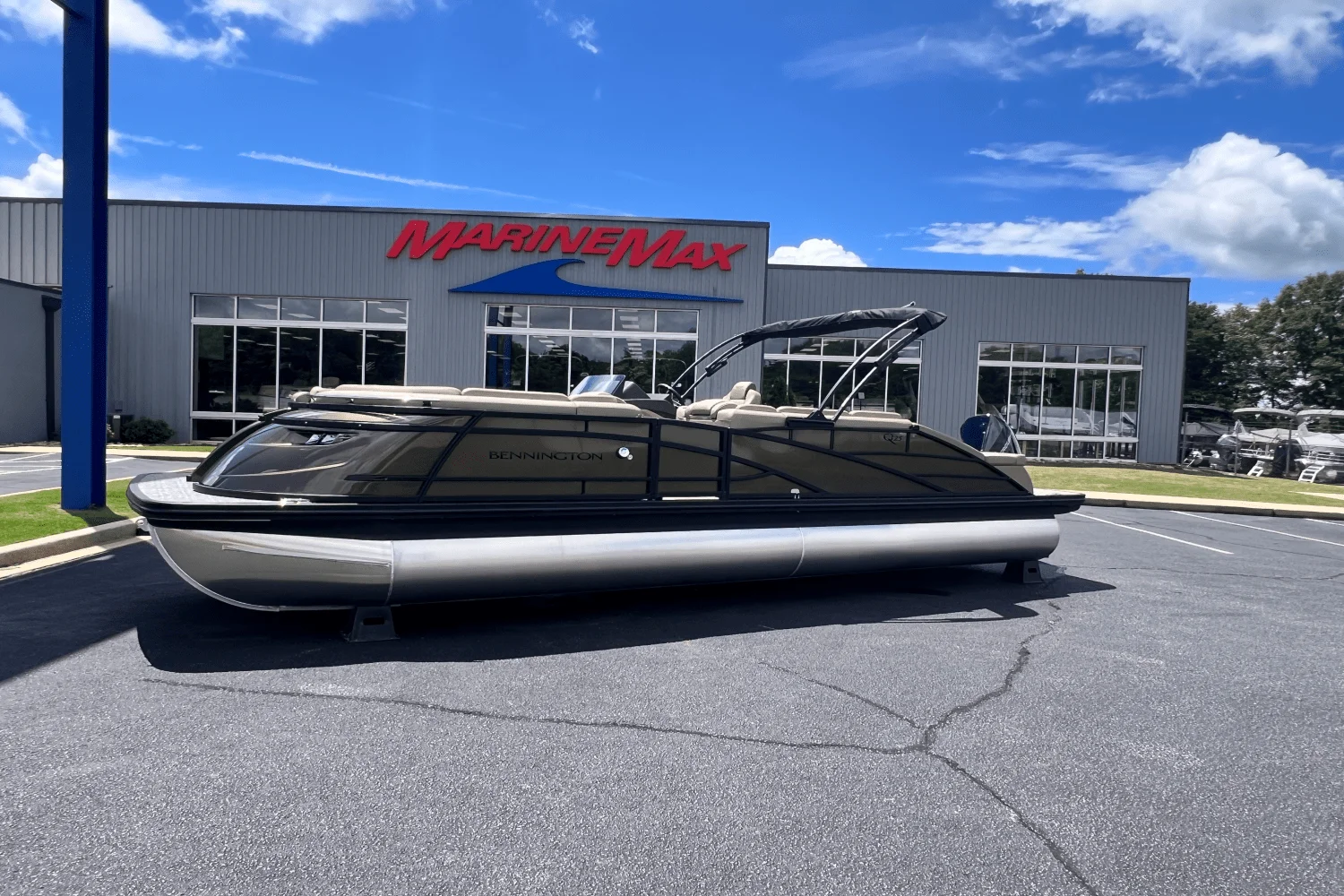 2025 Bennington 25 QSB Image Thumbnail #0