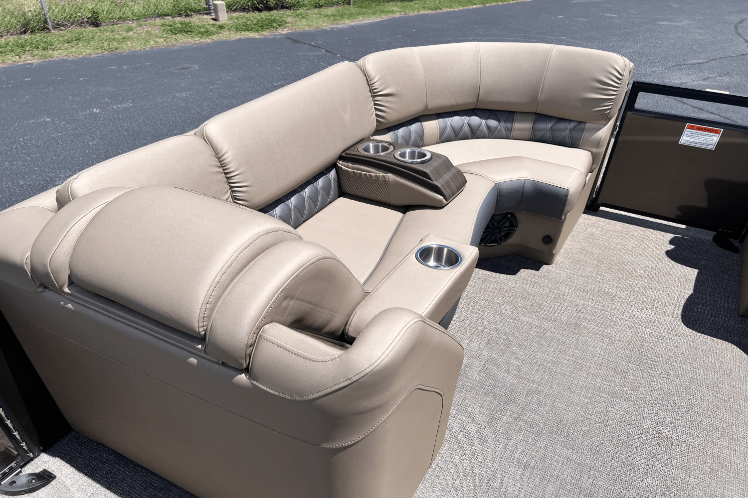 2025 Bennington 25 QSB Image Thumbnail #14