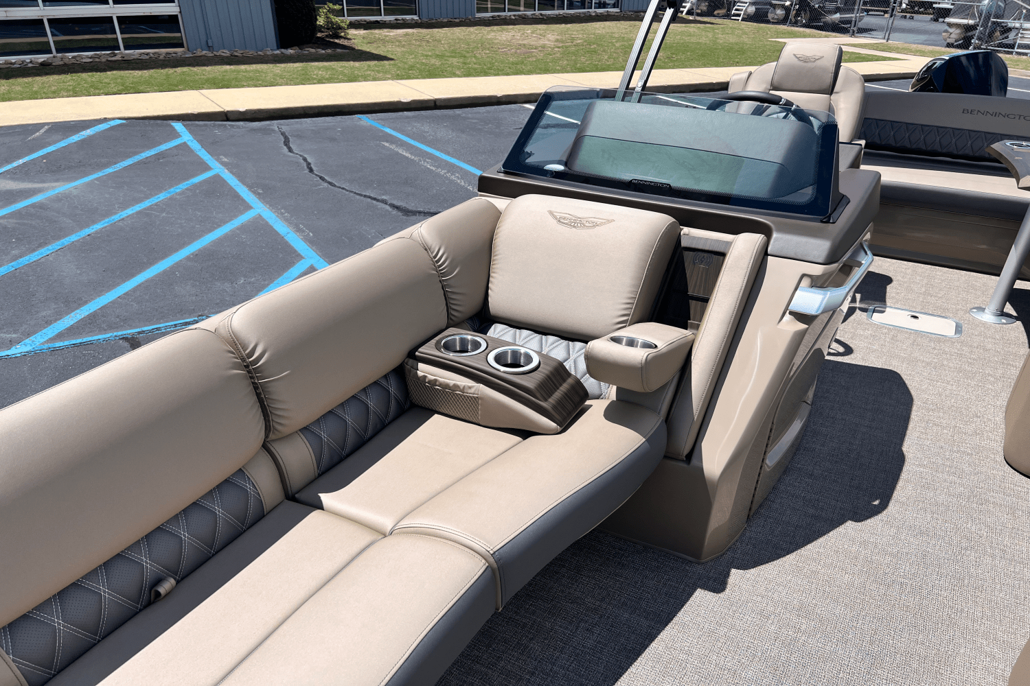 2025 Bennington 25 QSB Image Thumbnail #15