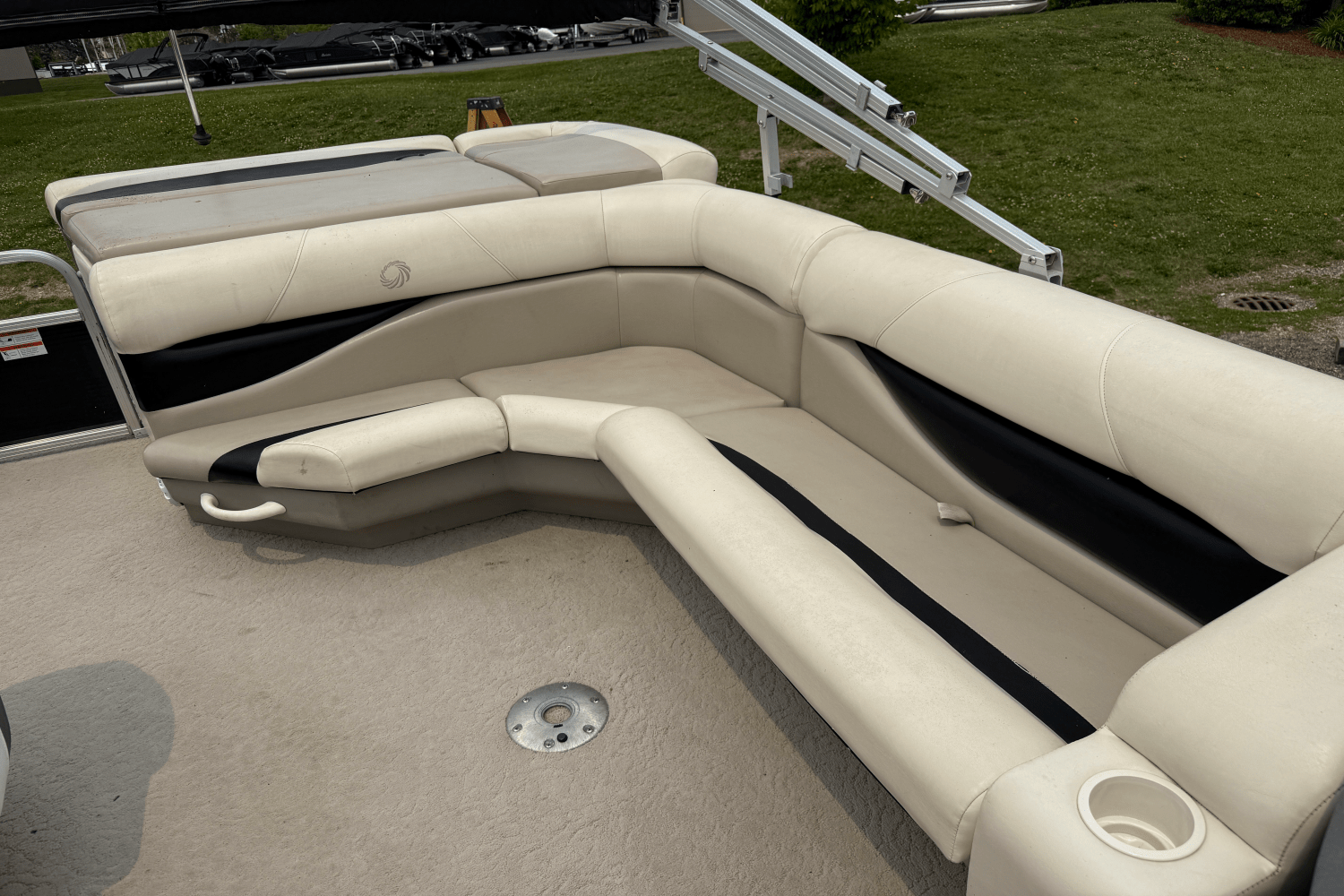 2010 Lowe SS210 Image Thumbnail #3