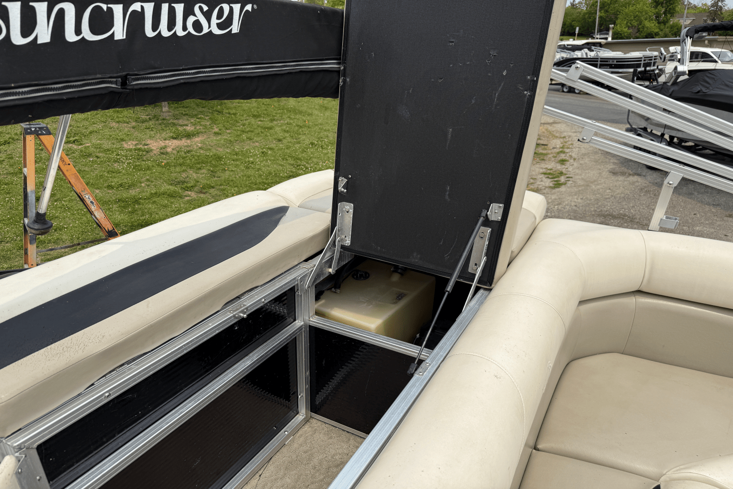 2010 Lowe SS210 Image Thumbnail #12