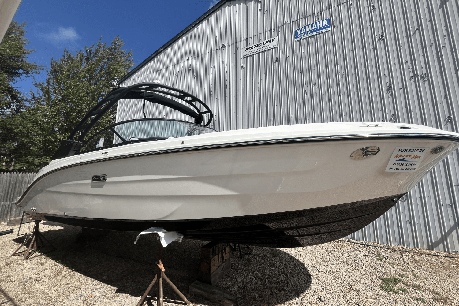 2026 Sea Ray SDX 230 Outboard Image Thumbnail #21