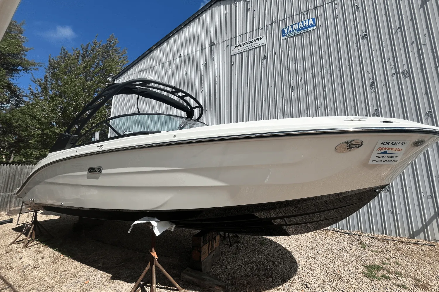 2026 Sea Ray SDX 230 Outboard Image Thumbnail #21