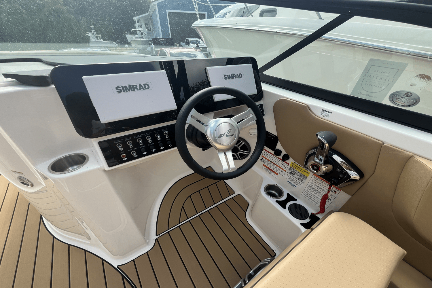 2026 Sea Ray SDX 230 Outboard Image Thumbnail #13