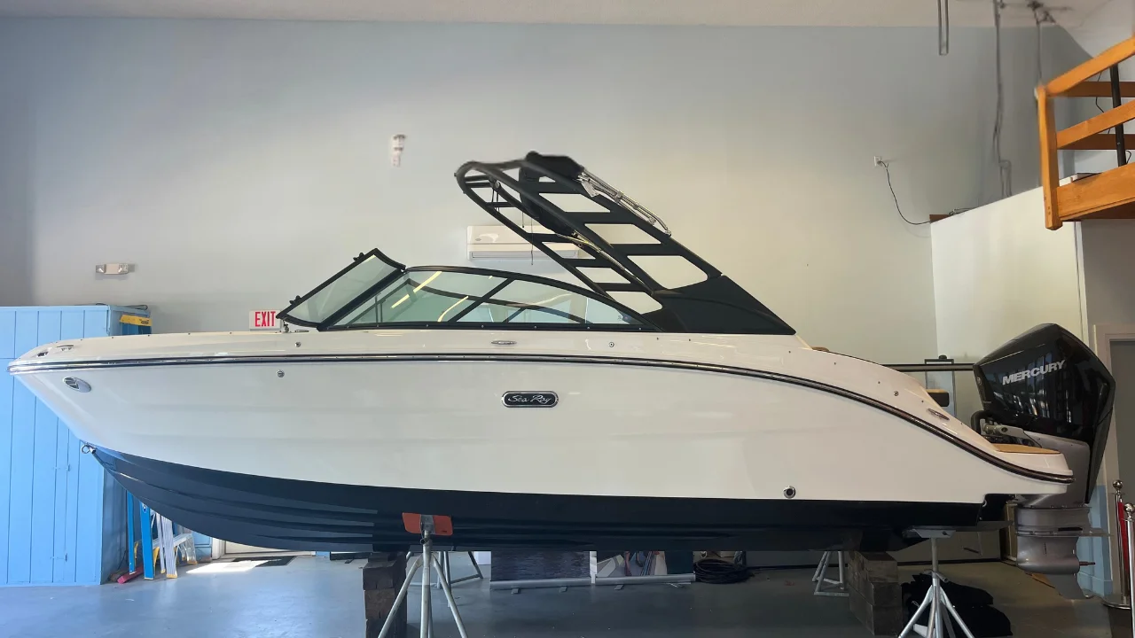 2026 Sea Ray SDX 230 Outboard Image Thumbnail #0