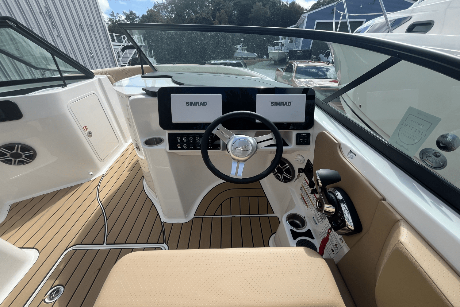 2026 Sea Ray SDX 230 Outboard Image Thumbnail #11