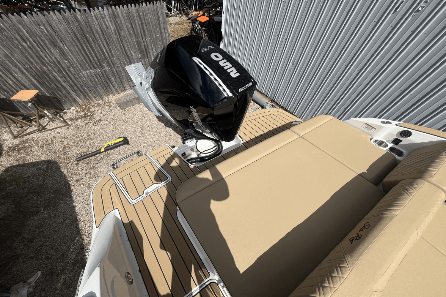 2026 Sea Ray SDX 230 Outboard Image Thumbnail #3