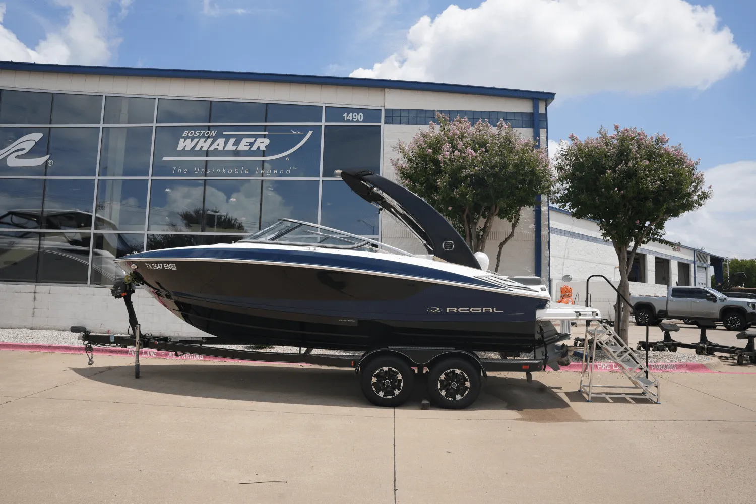 2019 Regal 2300 Image Thumbnail #0