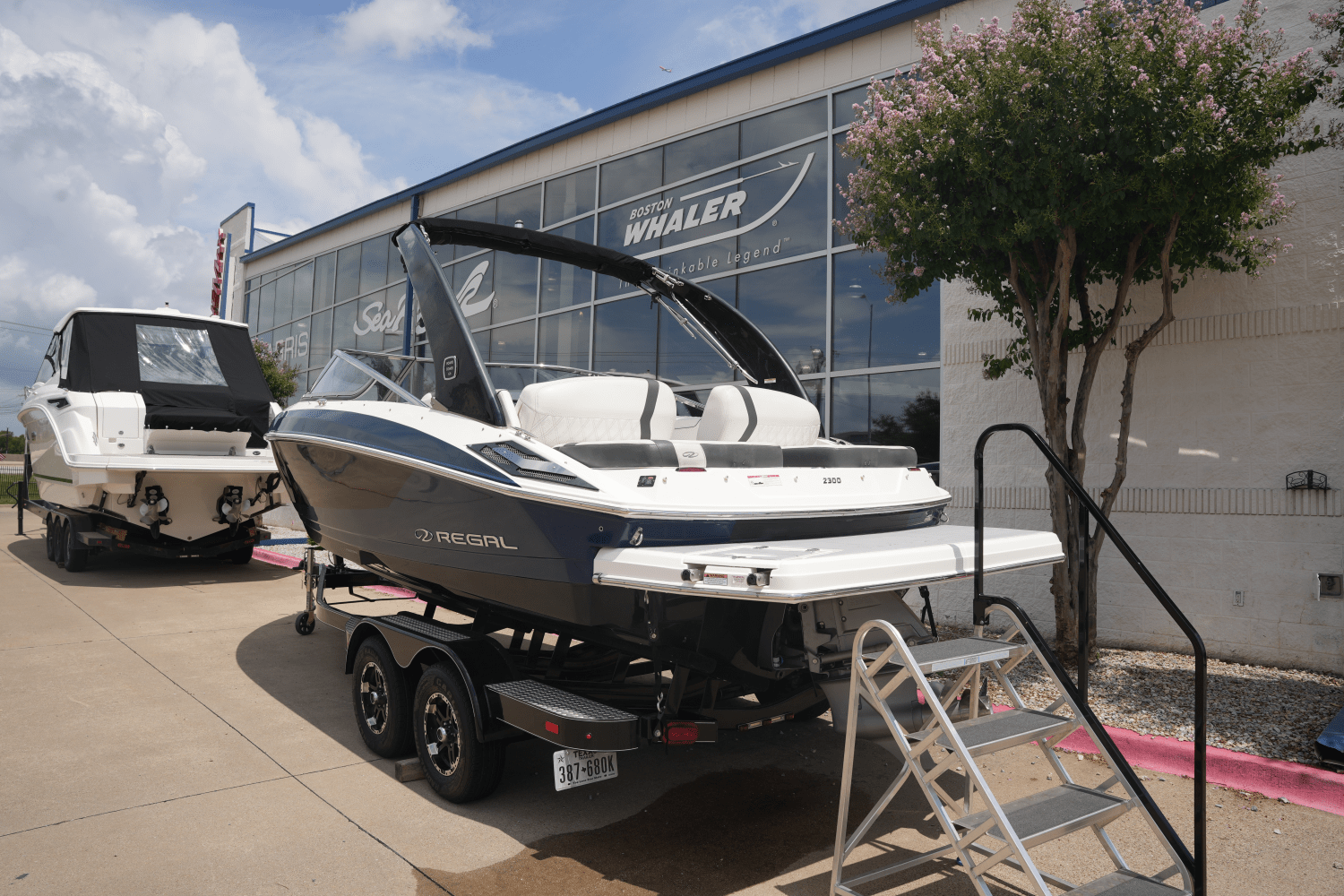 2019 Regal 2300 Image Thumbnail #2