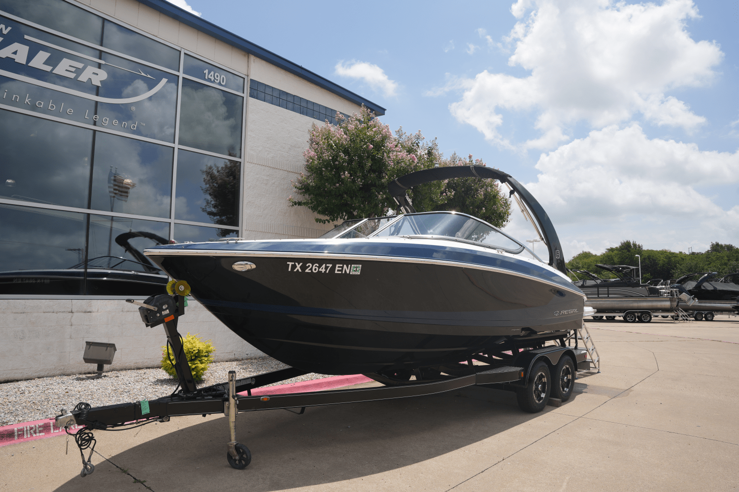 2019 Regal 2300 Image Thumbnail #1