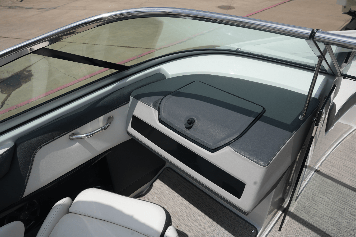 2019 Regal 2300 Image Thumbnail #15